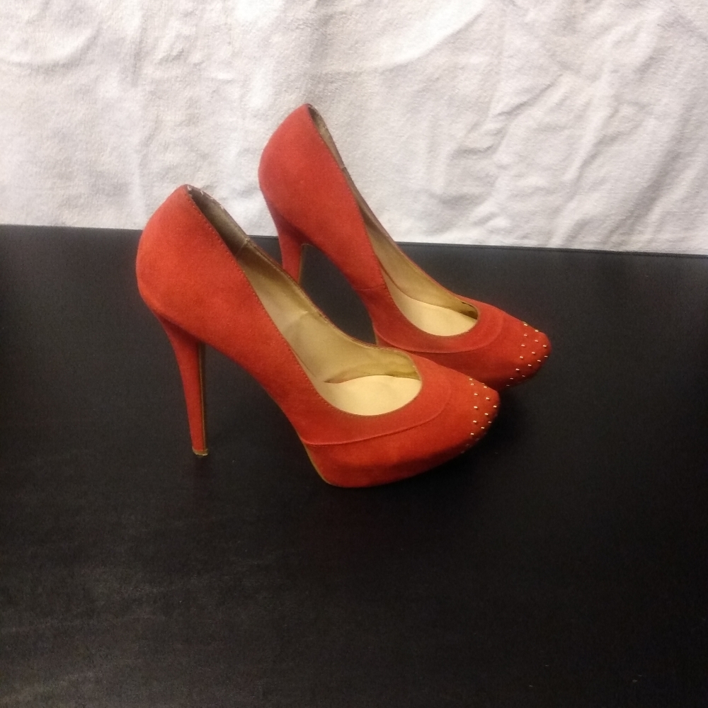 Penny loves Kenny Red Suede Pumps size 8M